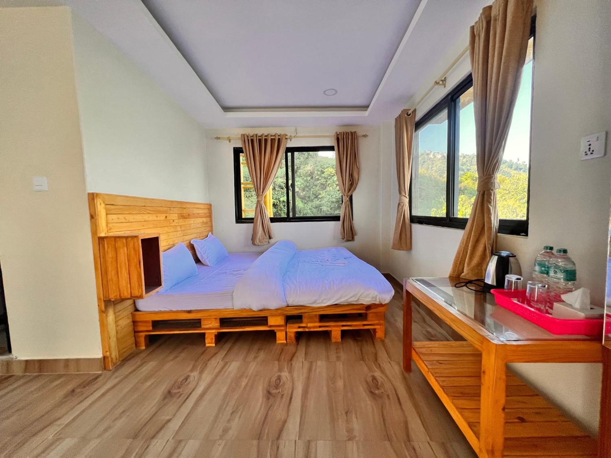 Hotel Mountain View Cafe à Pokhara Extérieur photo